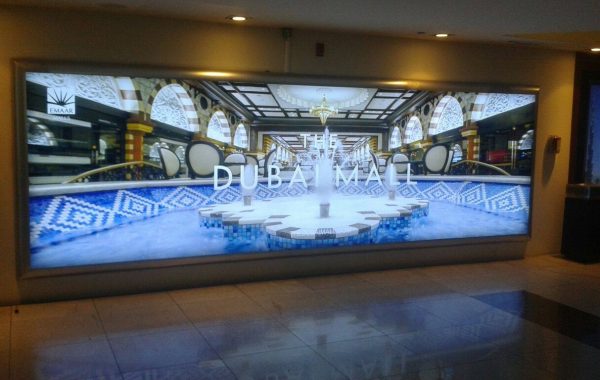 Dubai Mall – Metrolink  Escalator branding