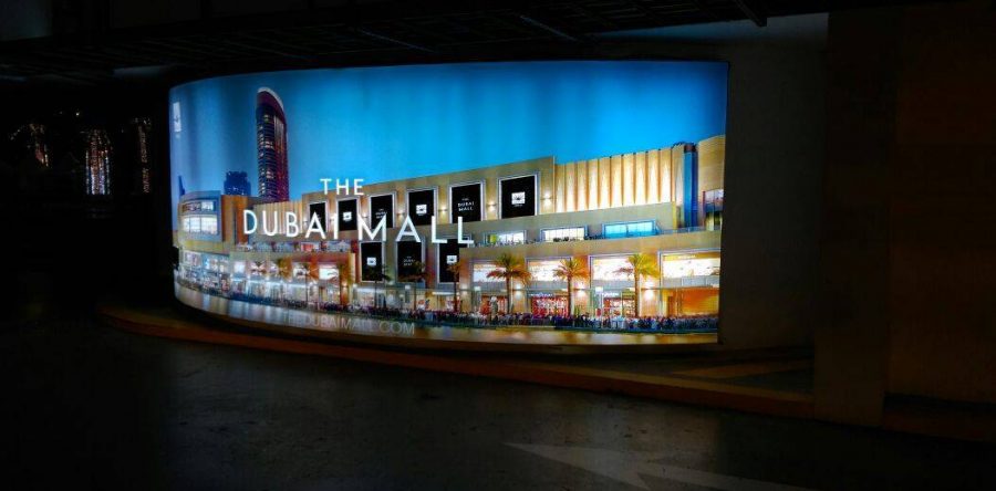 Dubai Mall – Metrolink, Escalator branding